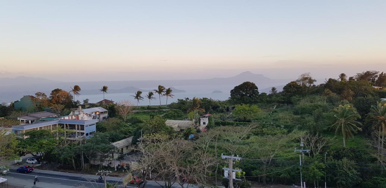 One Tagaytay Place Private Residences Tagaytay City Екстериор снимка