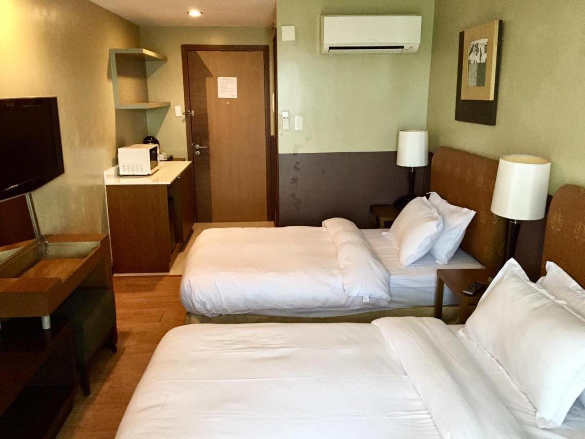One Tagaytay Place Private Residences Tagaytay City Екстериор снимка