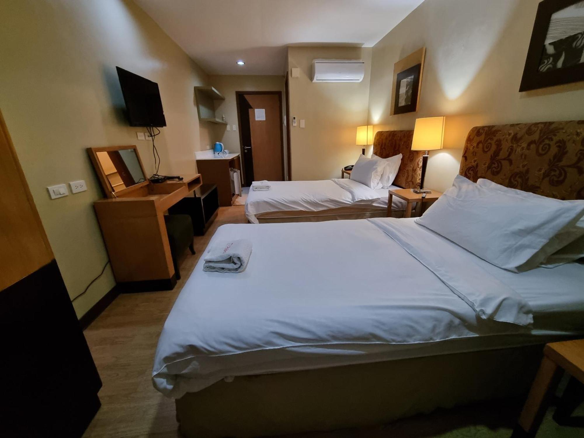 One Tagaytay Place Private Residences Tagaytay City Екстериор снимка